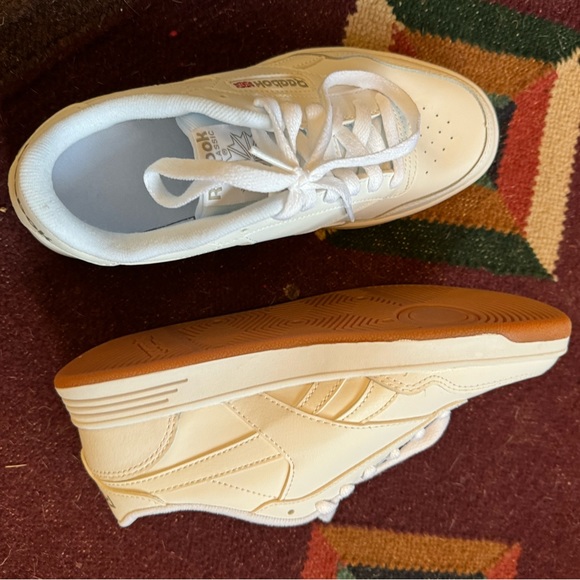 Reebok sneakers - Picture 4 of 5